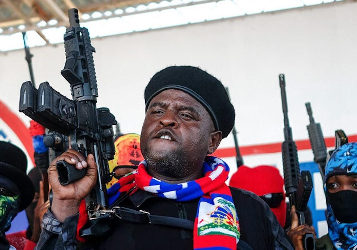 Golpe a Viv Ansanm: Tres miembros de la pandilla haitiana arrestados en RD