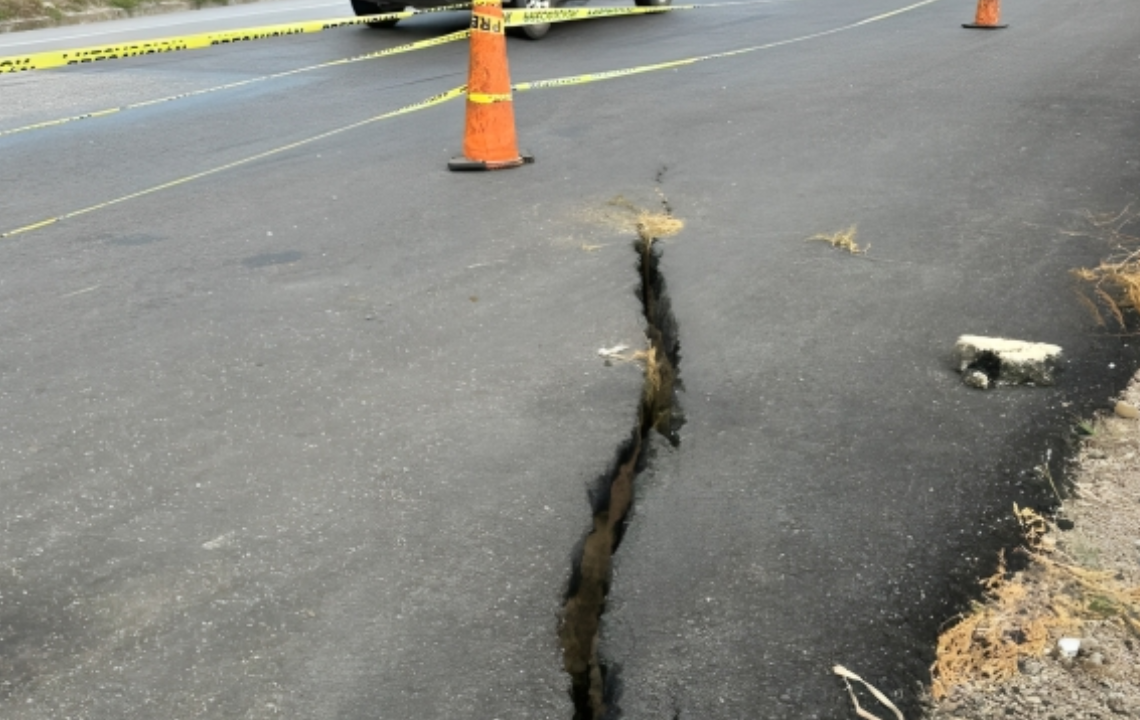 Carretera Navarrete-Puerto Plata: Vuelven a aparecer grietas.