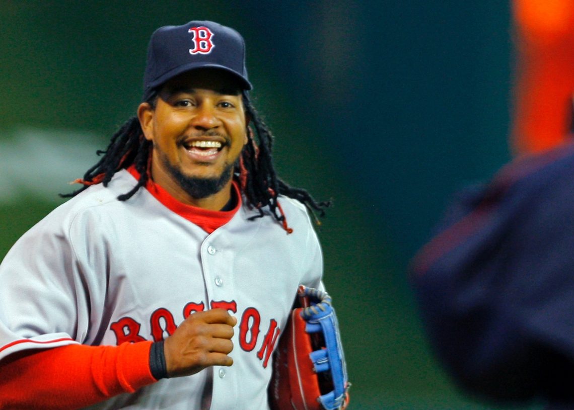 Manny Ramírez ofrece su ayuda a Rafael Devers