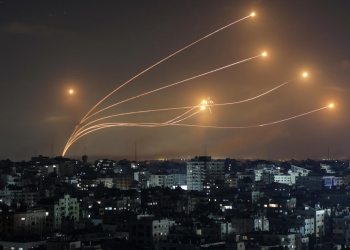 Israel intercepta diez drones iraníes y un dron israelí es derribado por Irán