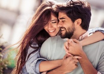 Dinero y pareja: ¿Por qué el ingreso de la mujer genera tensión en algunos hombres?